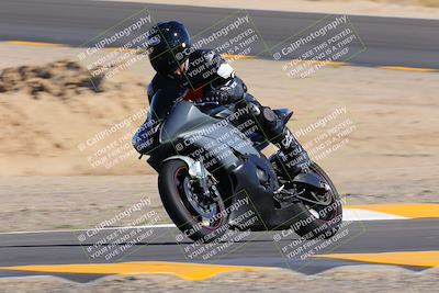 media/Oct-08-2022-SoCal Trackdays (Sat) [[1fc3beec89]]/Turn 10 (945am)/